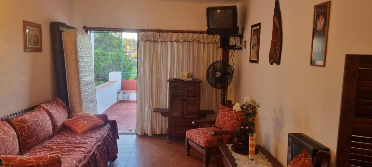 Departamentos Carlos Paz Bajada Al Lago 维拉卡洛斯帕兹 外观 照片