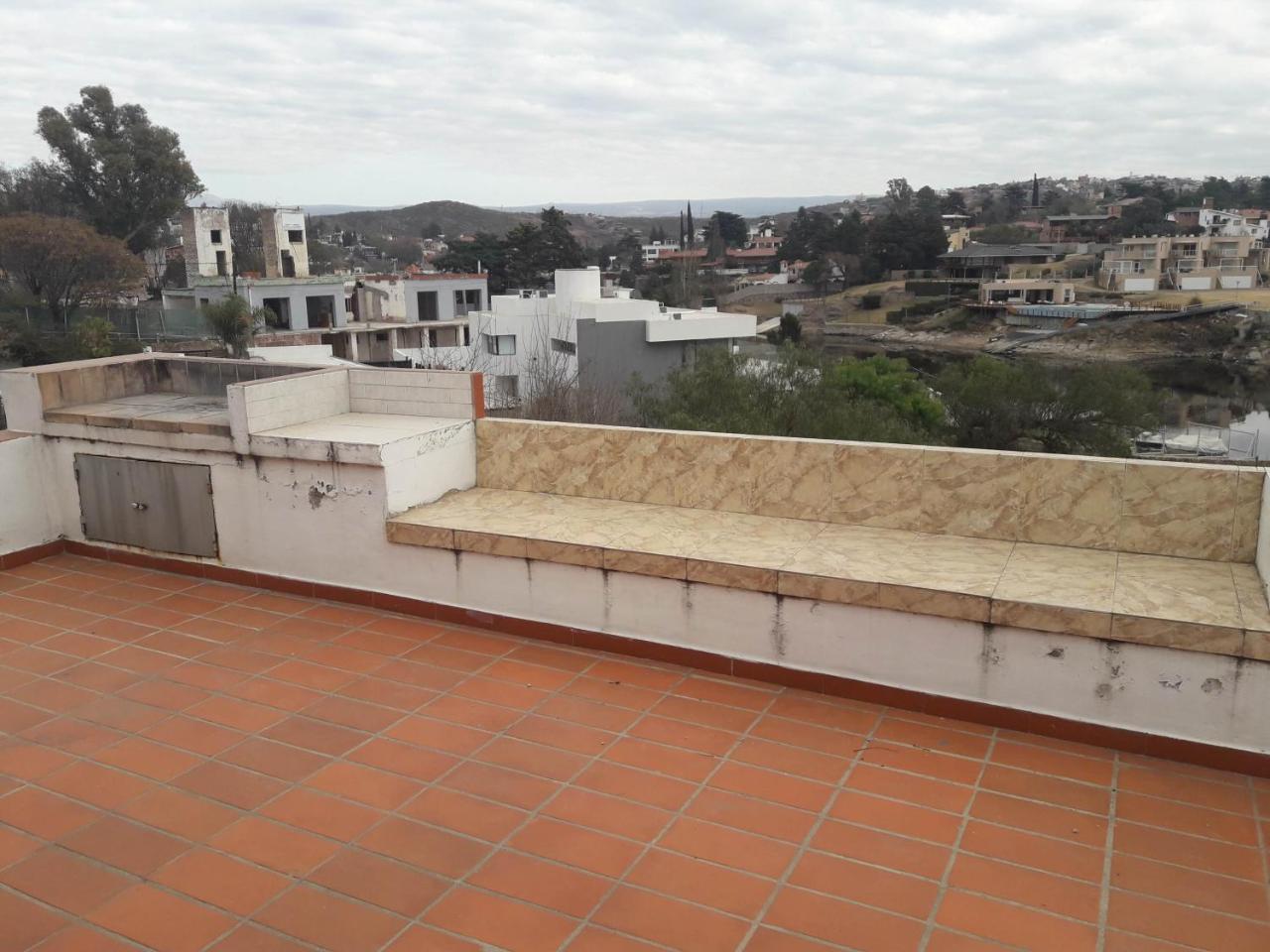 Departamentos Carlos Paz Bajada Al Lago 维拉卡洛斯帕兹 外观 照片