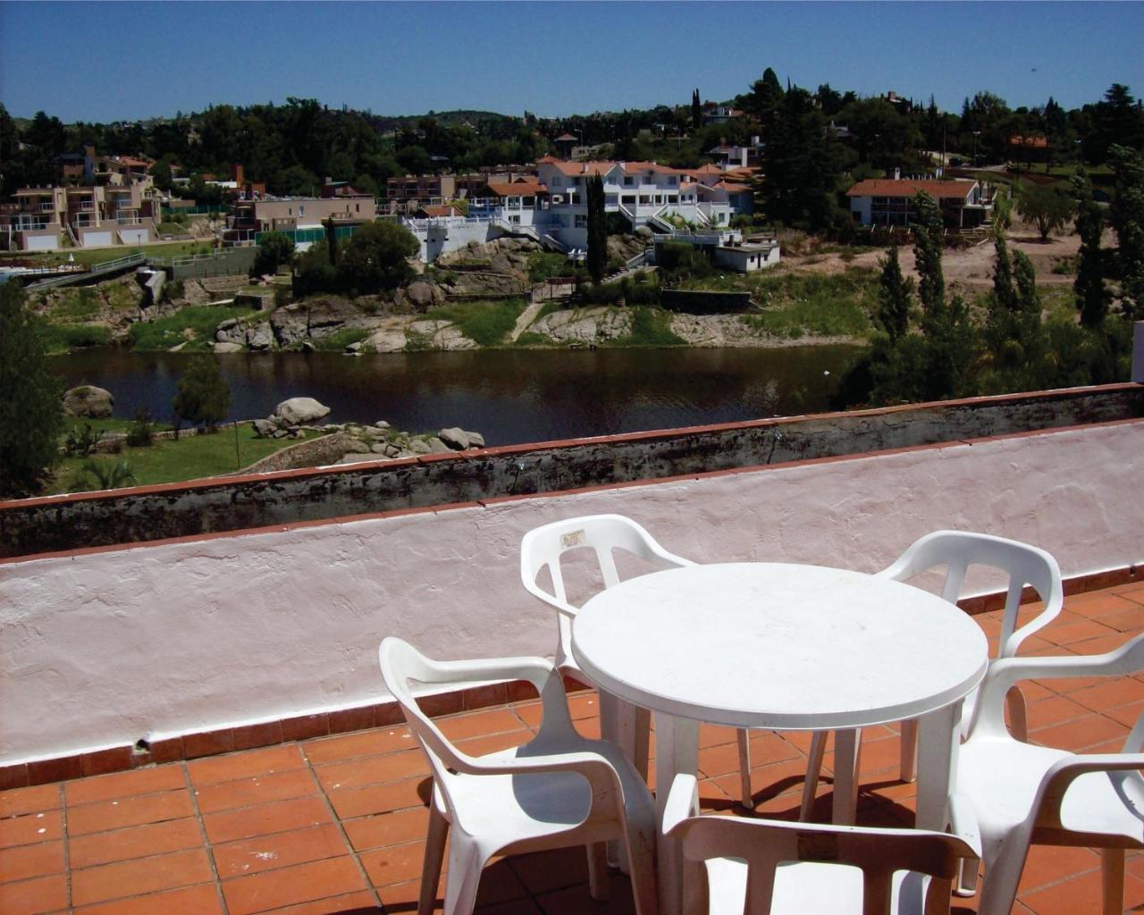Departamentos Carlos Paz Bajada Al Lago 维拉卡洛斯帕兹 外观 照片
