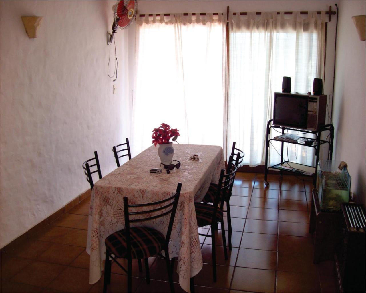 Departamentos Carlos Paz Bajada Al Lago 维拉卡洛斯帕兹 外观 照片