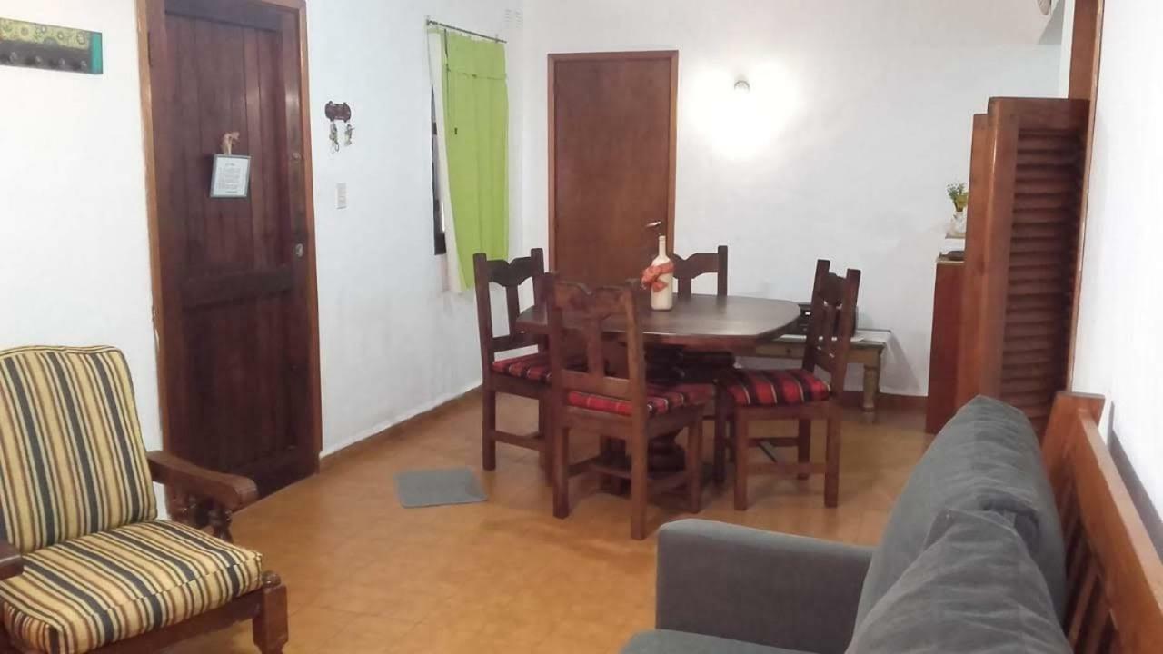 Departamentos Carlos Paz Bajada Al Lago 维拉卡洛斯帕兹 外观 照片