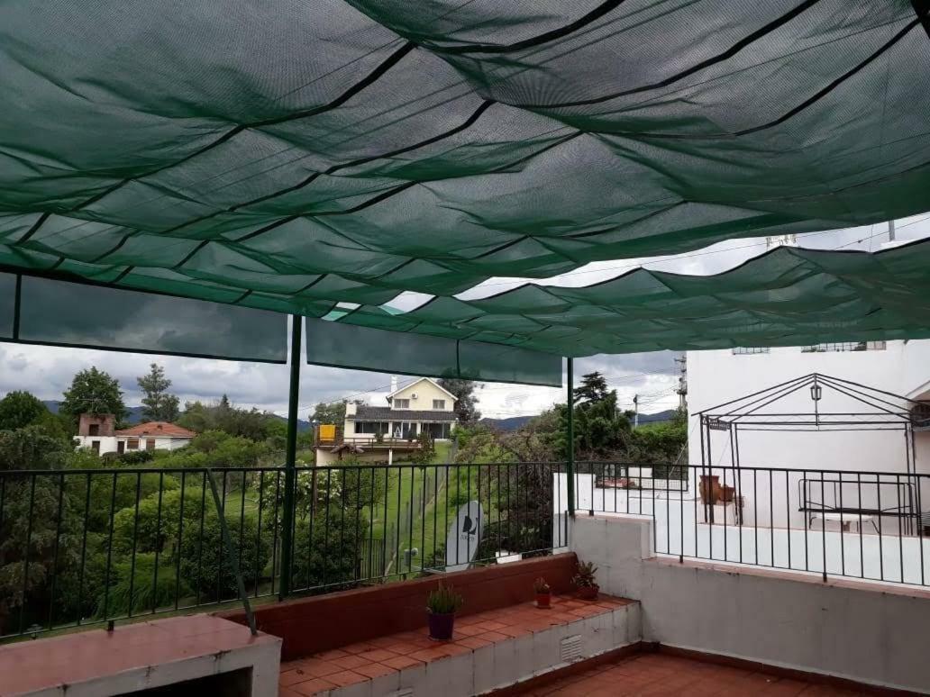 Departamentos Carlos Paz Bajada Al Lago 维拉卡洛斯帕兹 外观 照片