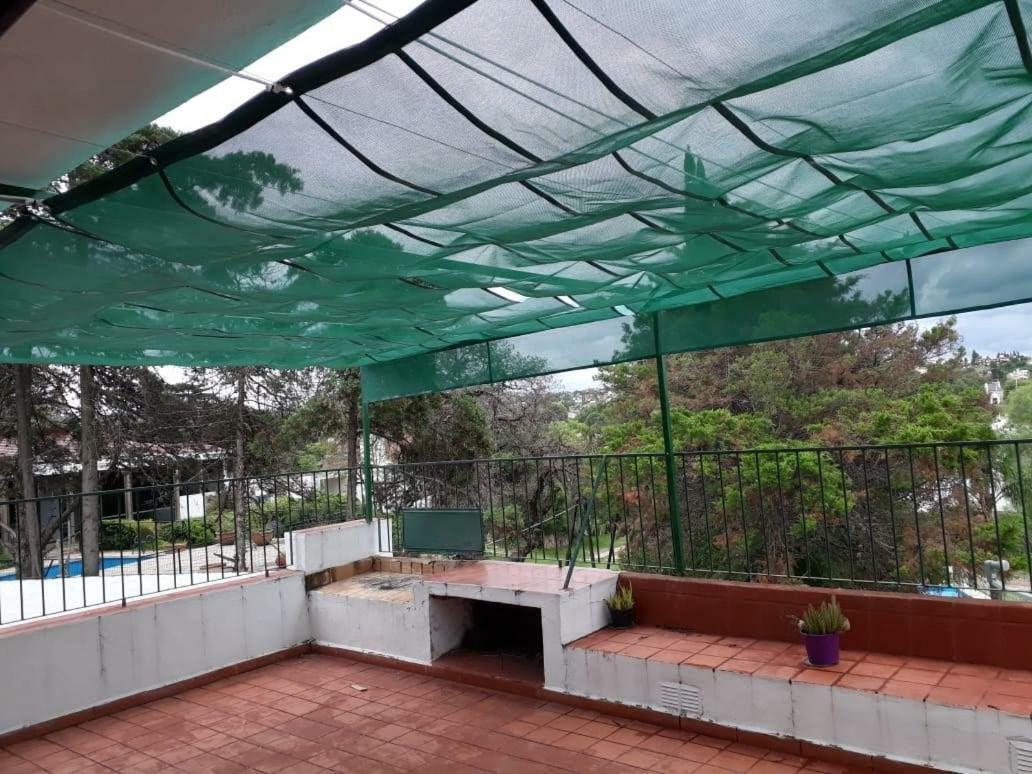 Departamentos Carlos Paz Bajada Al Lago 维拉卡洛斯帕兹 外观 照片